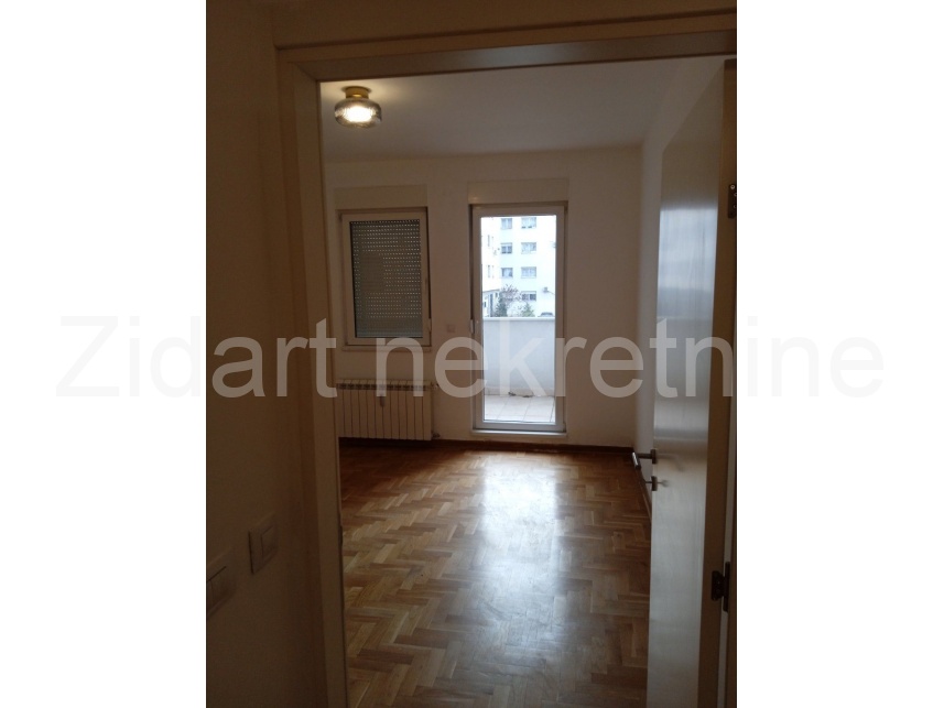 Квартира, 785 м², 213 000$ — FAKTOR